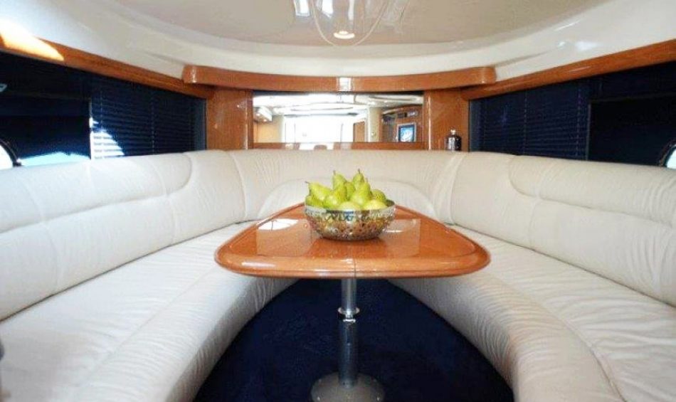 CRANCHI ISEA TWO INTERIOR